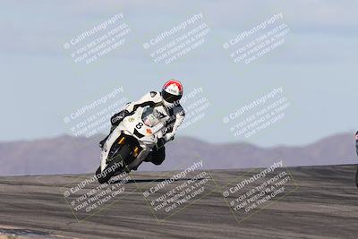 media/Nov-16-2025-Race Pace (Sun) [[8c5fa54630]]/Verified Riders/1-Turns 9 and 10 (925am)/